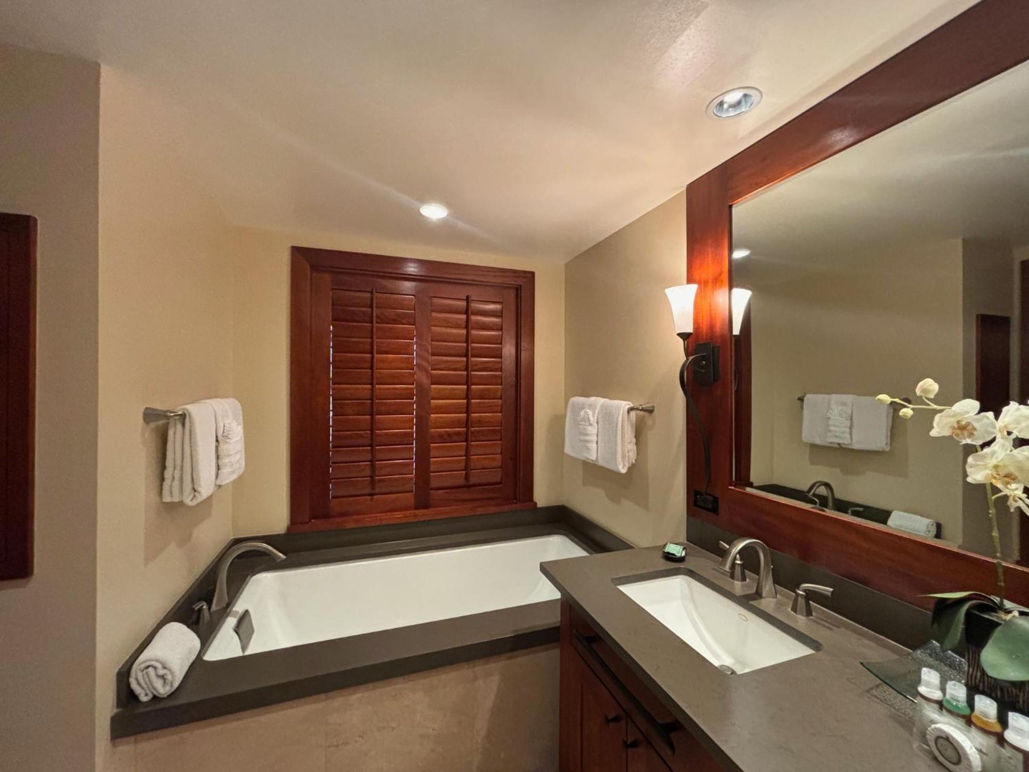 Ko Olina Beach Villas B304 - 3Br Luxury Condo With Stunning Ocean View & 2 Free Parking Kapolei Eksteriør bilde